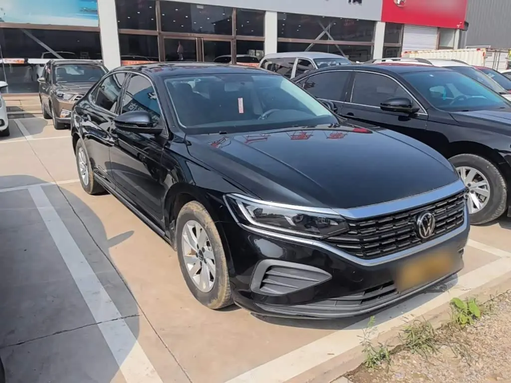Volkswagen Passat 2025 — Photo 4/20