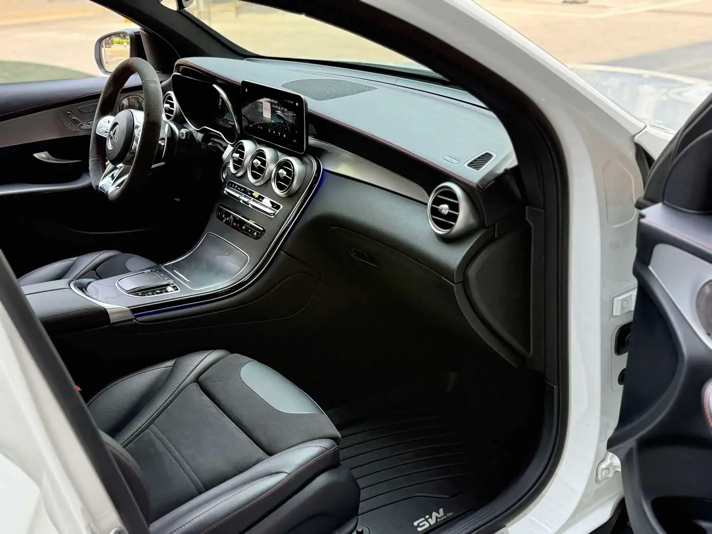 Mercedes-Benz GLC Coupe AMG 2021 — Photo 19/20