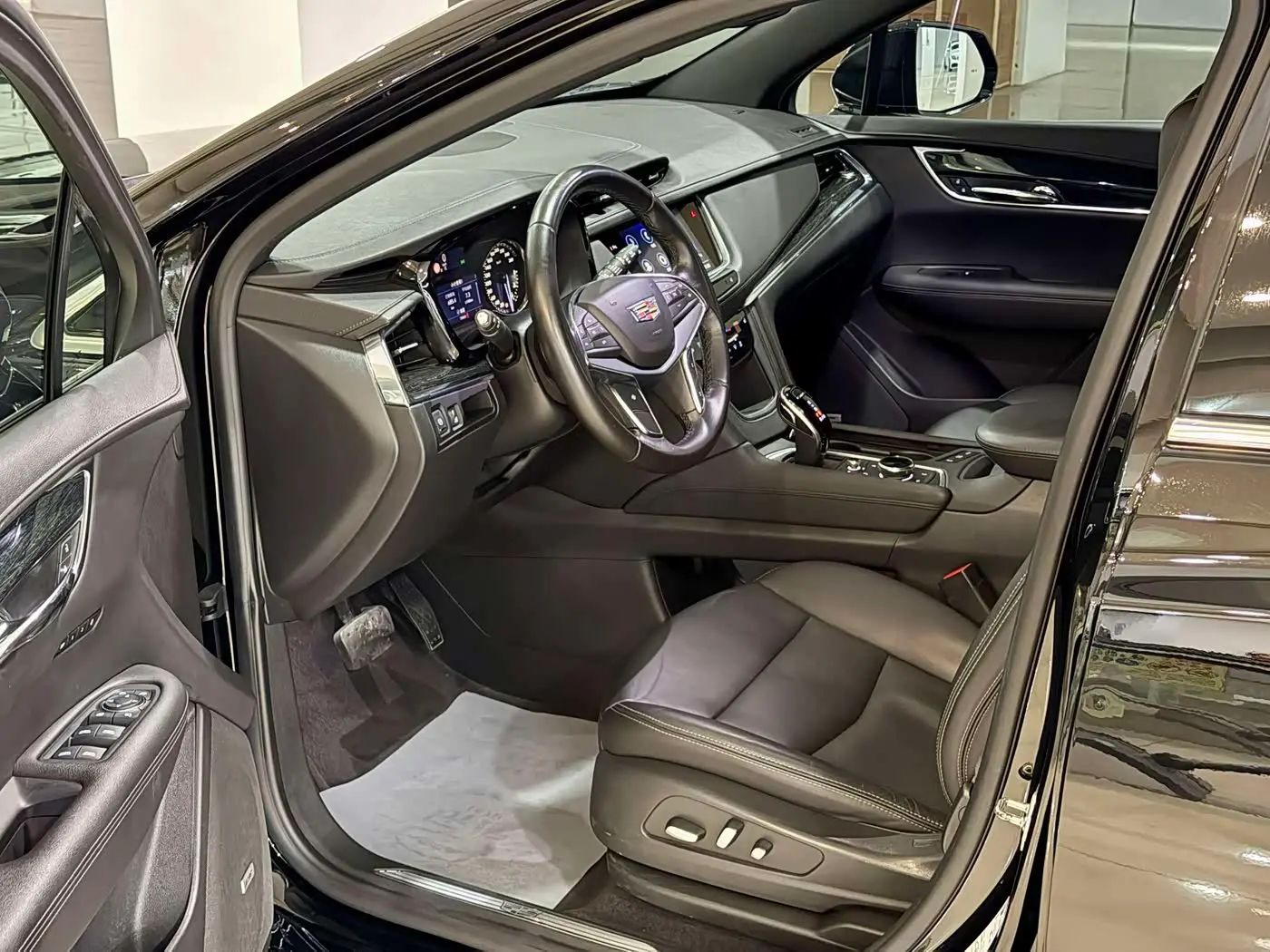 Cadillac XT5 2020 — Фото 4/12