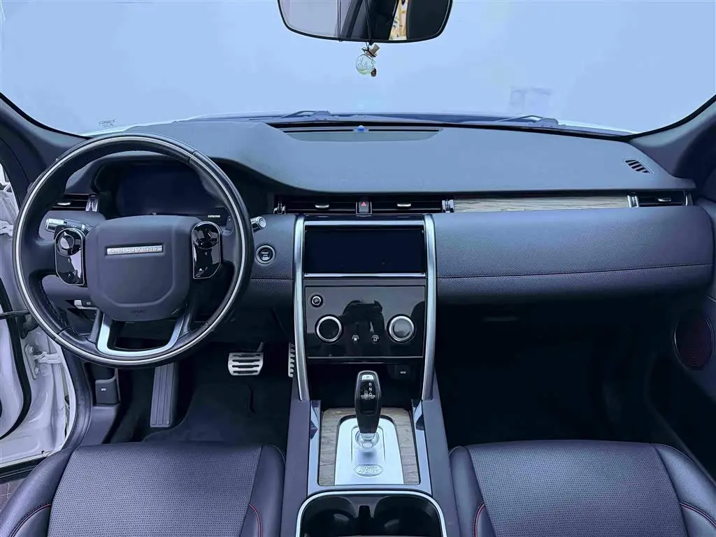 Land Rover Discovery Sport 2020 — Фото 9/20