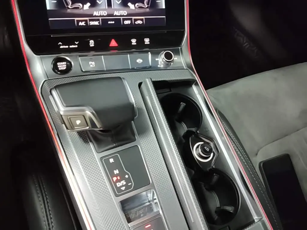 Audi A6L 2024 — Şəkil 10/19