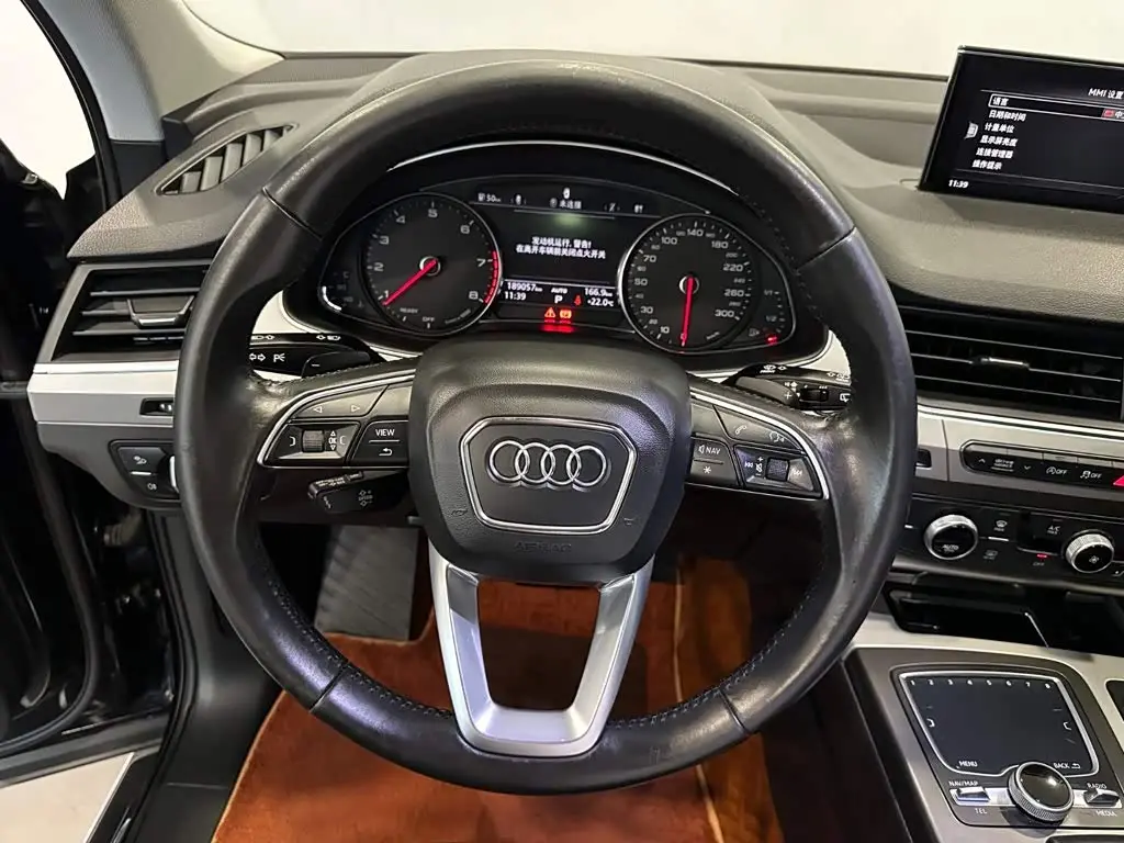 Audi Q7 2016 — Фото 13/16