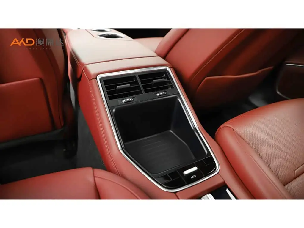Porsche Panamera 2023 — Photo 9/10