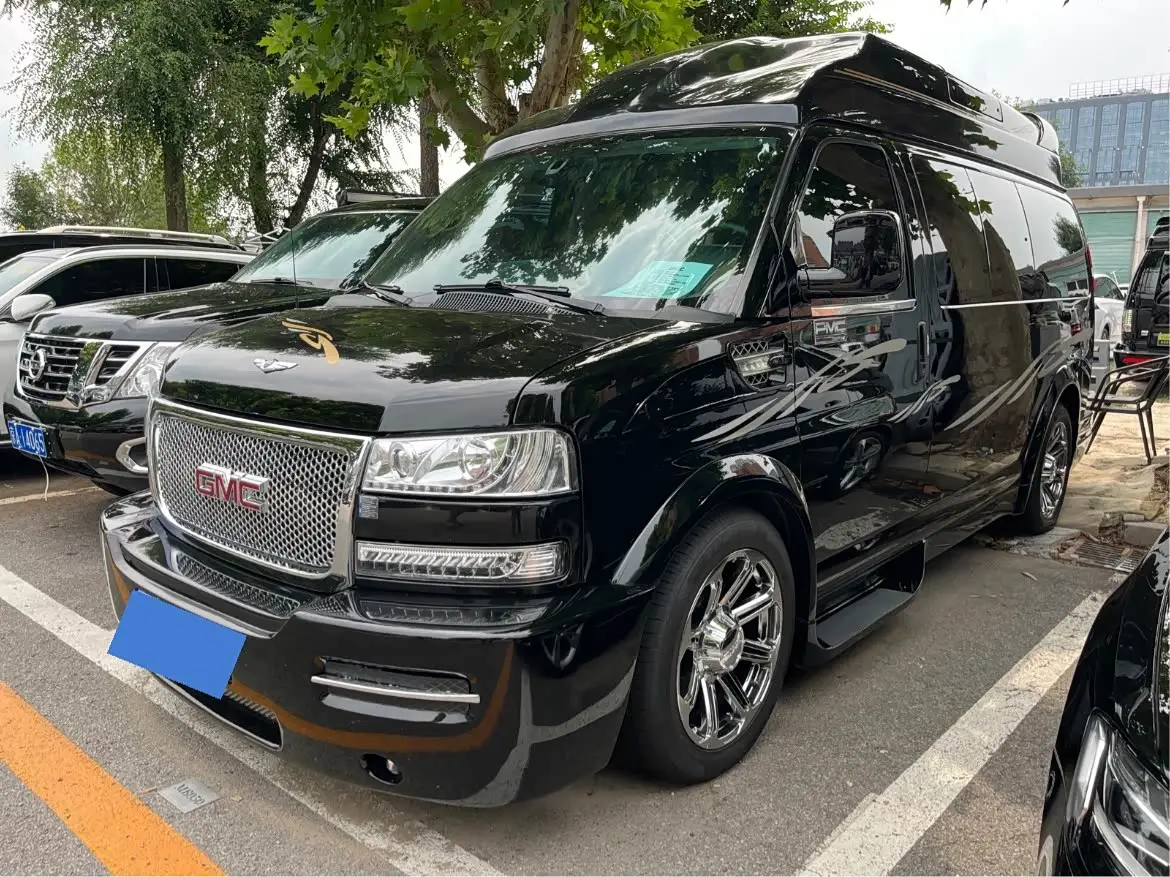 GMC Savana, 2016