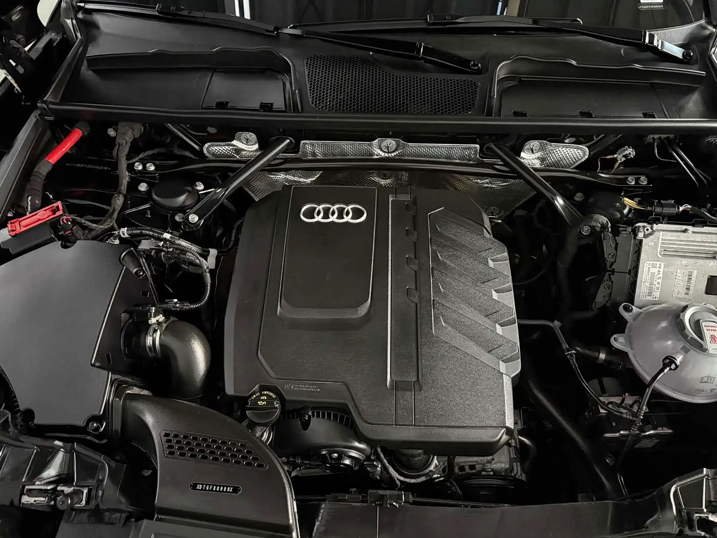 Audi Q5L 2025 — Фото 5/10
