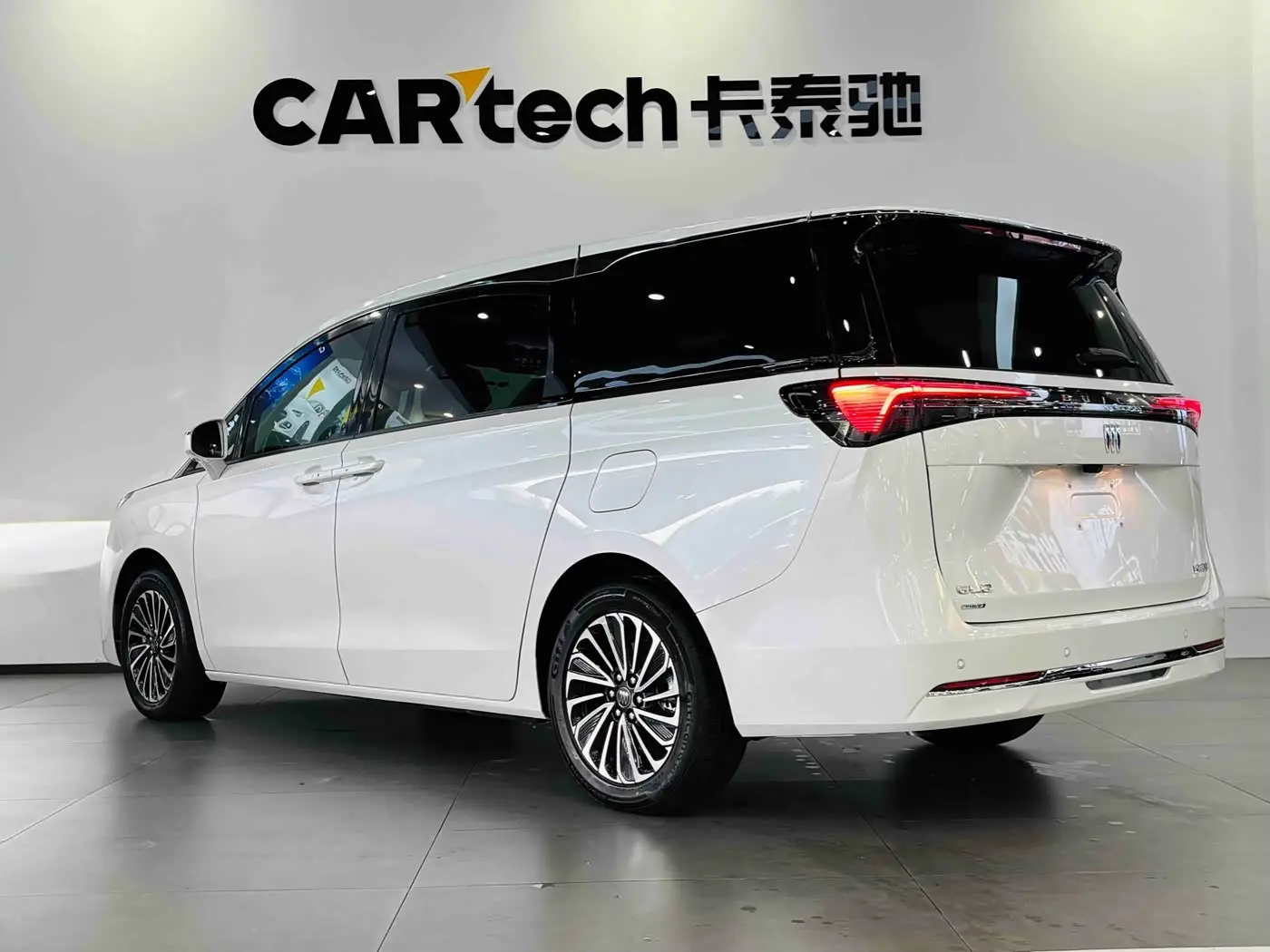 Buick GL8 New Energy 2025 — Photo 5/20