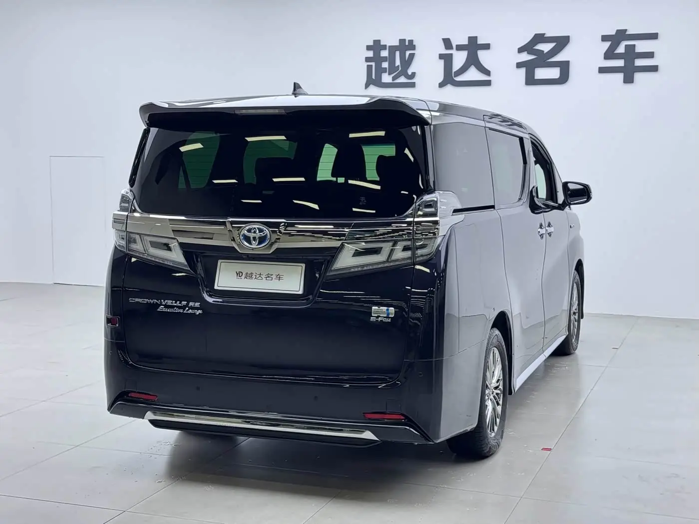 Toyota Vellfire 2022 — Фото 19/20