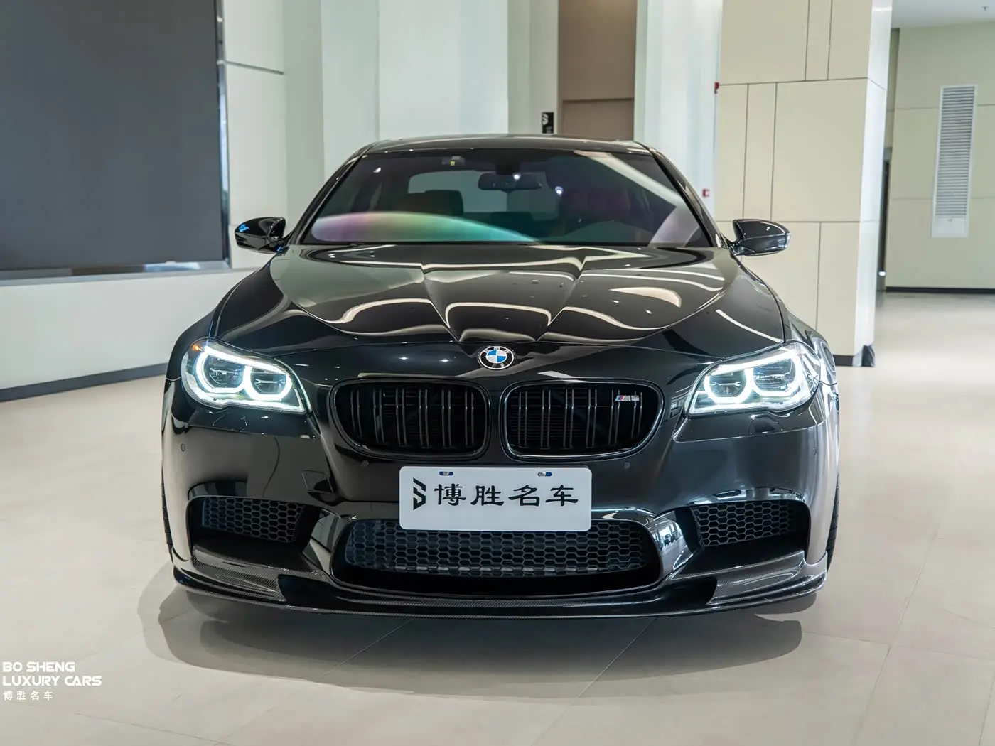 BMW M5 2017 — Фото 2/20
