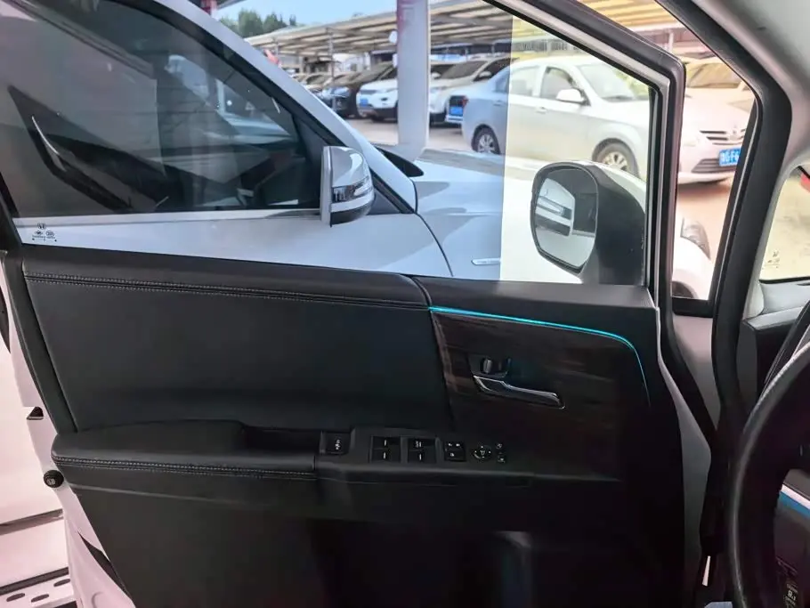 Honda Elysion 2019 — Photo 7/16