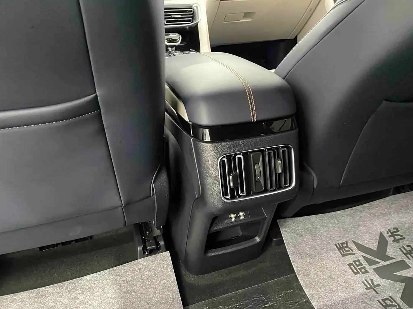 BYD Song PLUS PHEV 2023 — Фото 9/16