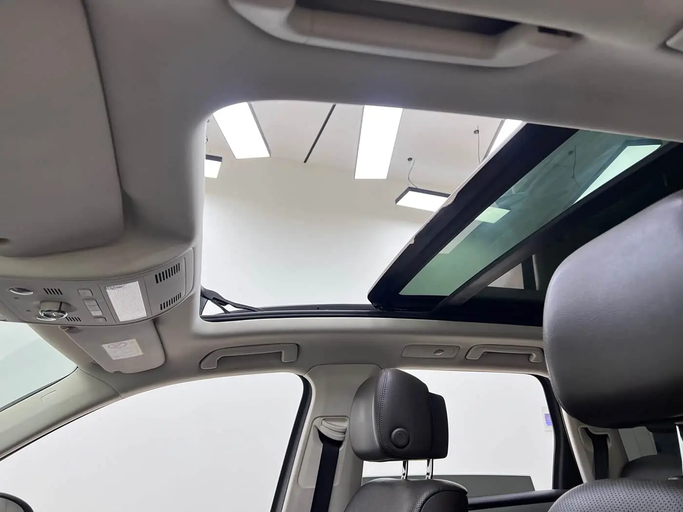 Volkswagen Touareg 2017 — Photo 8/20
