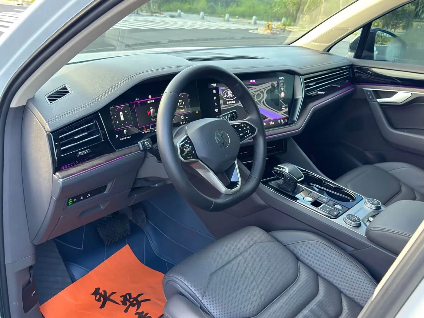 Volkswagen Touareg 2021 — Photo 6/12