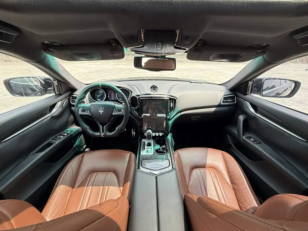 Maserati Ghibli 2015 — Photo 13/20