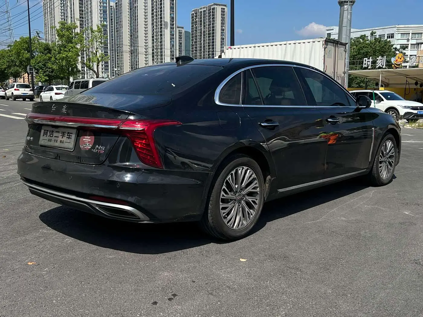 Hongqi H5 2022 — Фото 7/20