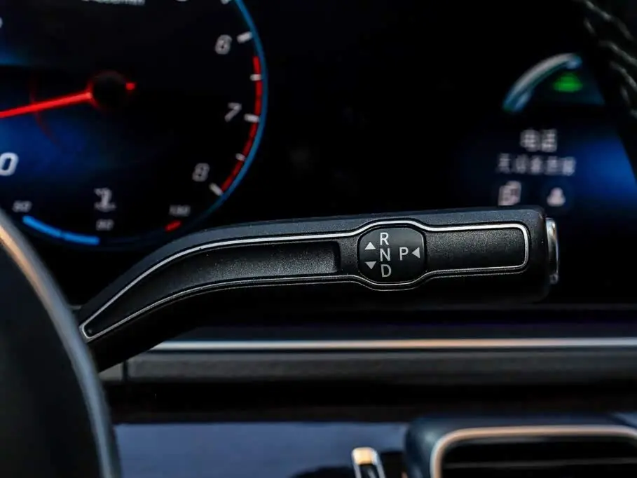 Mercedes-Benz GLE 2022 — Photo 17/20