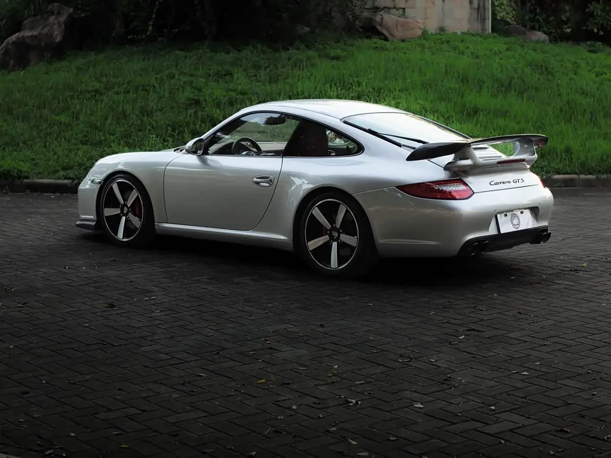 Porsche 911 2009 — Photo 4/11