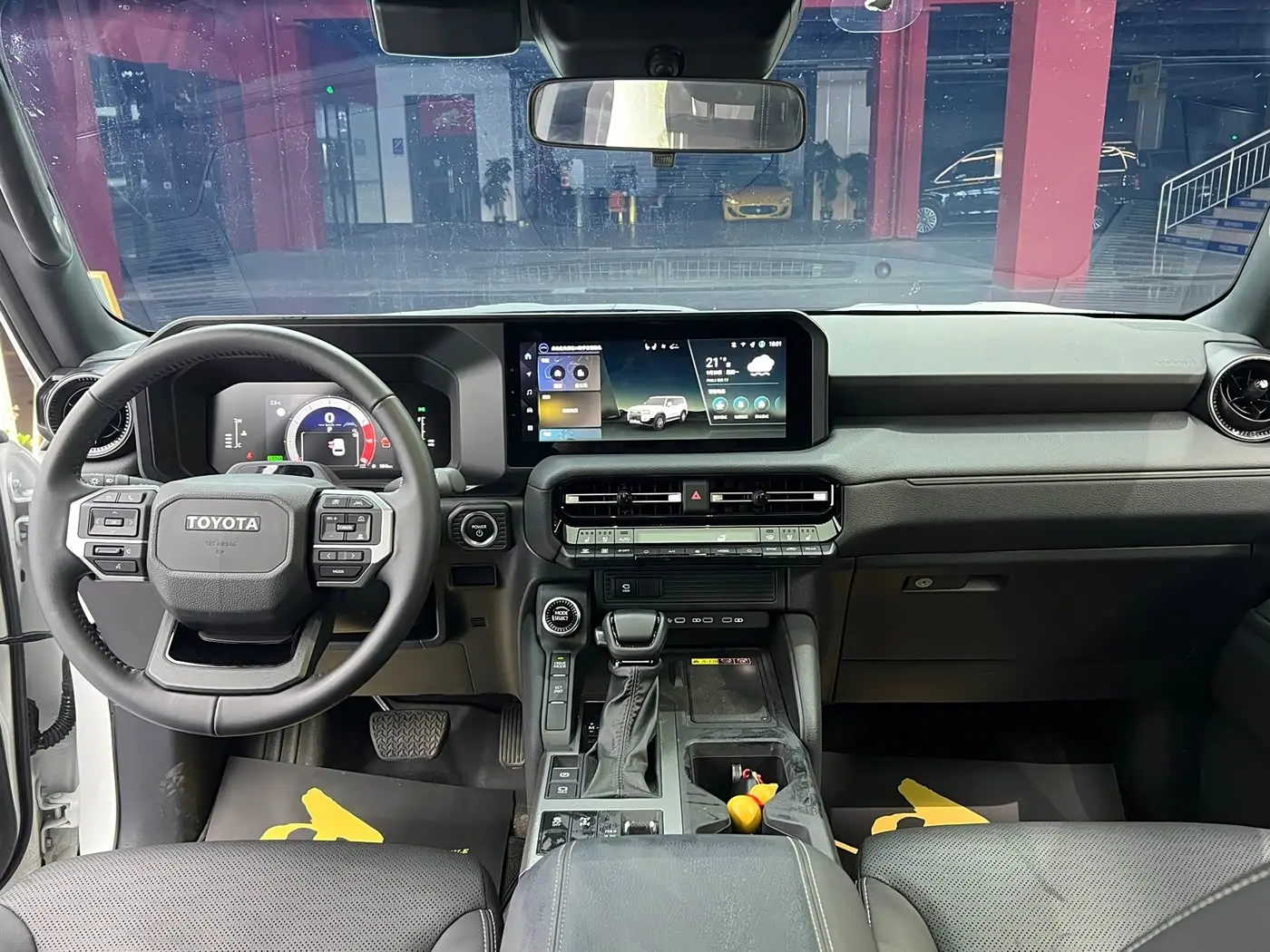 Toyota Prado 2026 — Şəkil 9/18