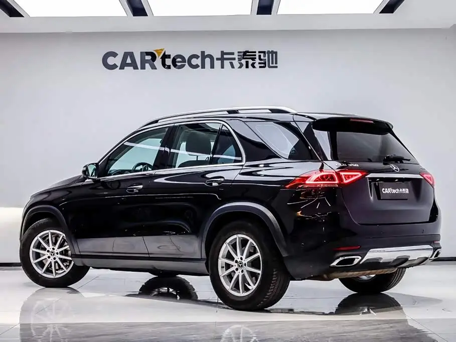 Mercedes-Benz GLE 2022 — Photo 4/20