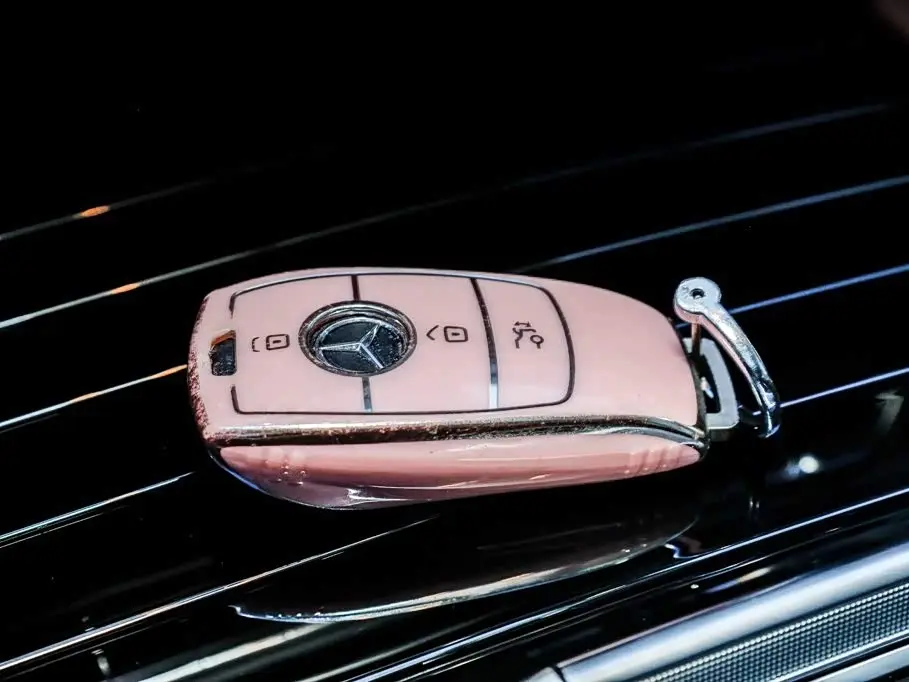 Mercedes-Benz GLE 2022 — Photo 18/20