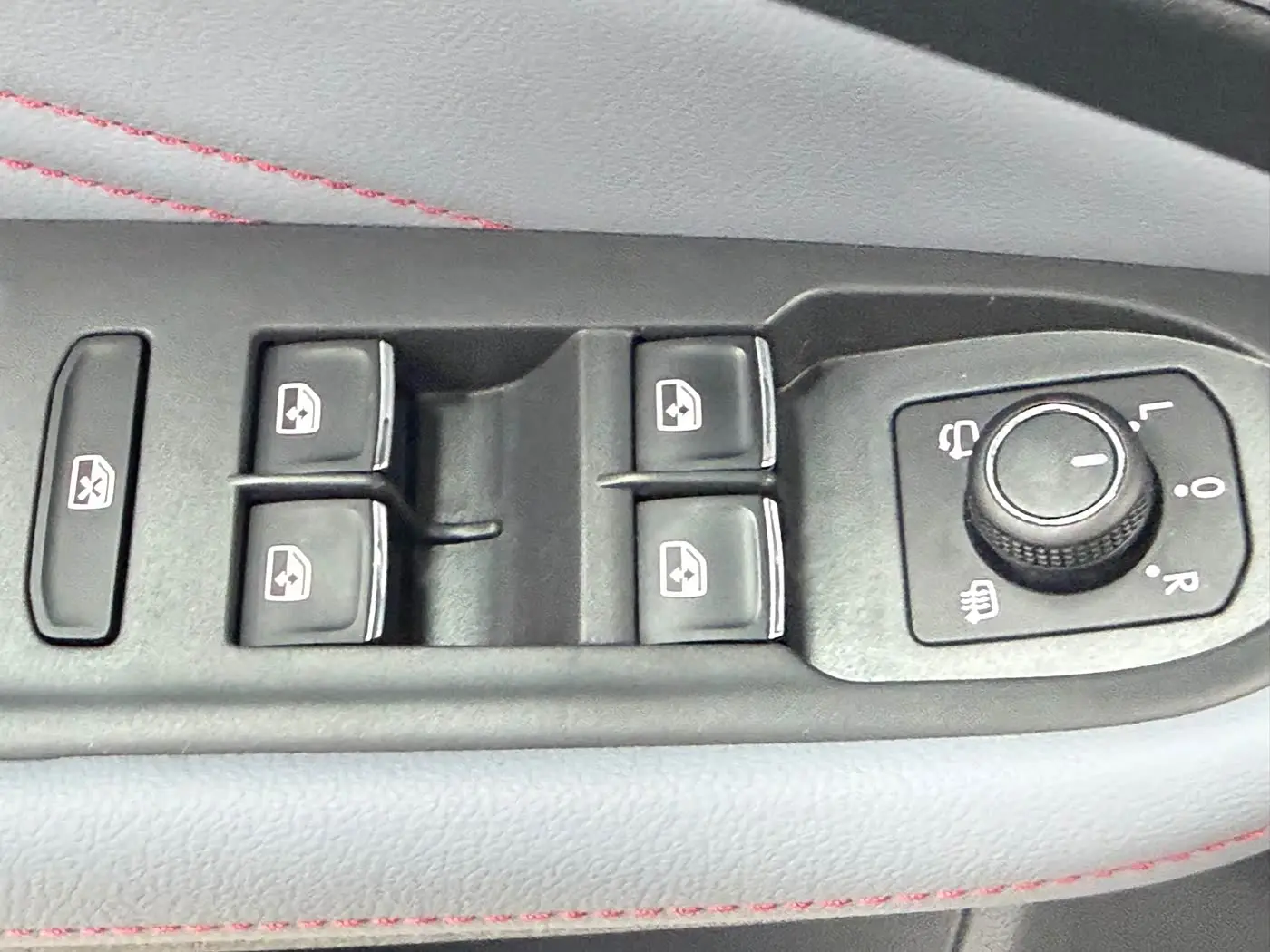 Volkswagen Lamando 2023 — Photo 16/20