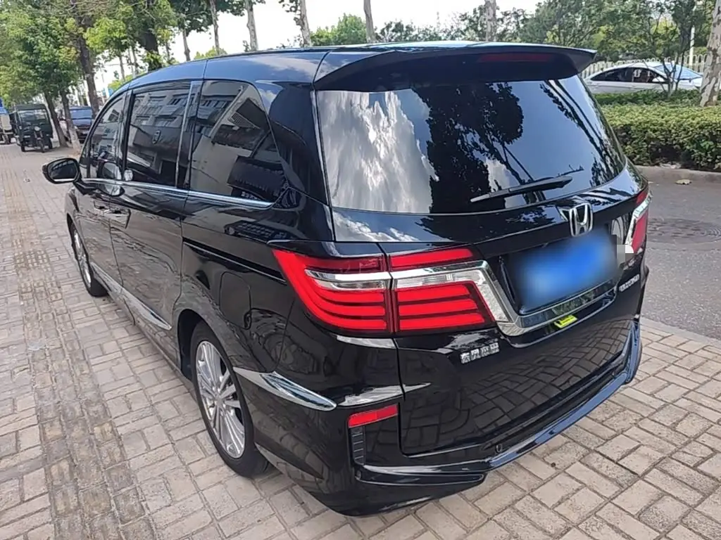 Honda Elysion 2019 — Photo 5/20