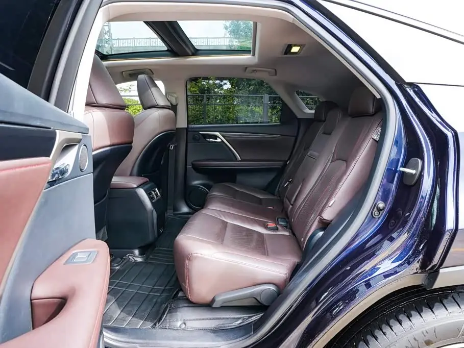 Lexus RX 2022 — Photo 18/20