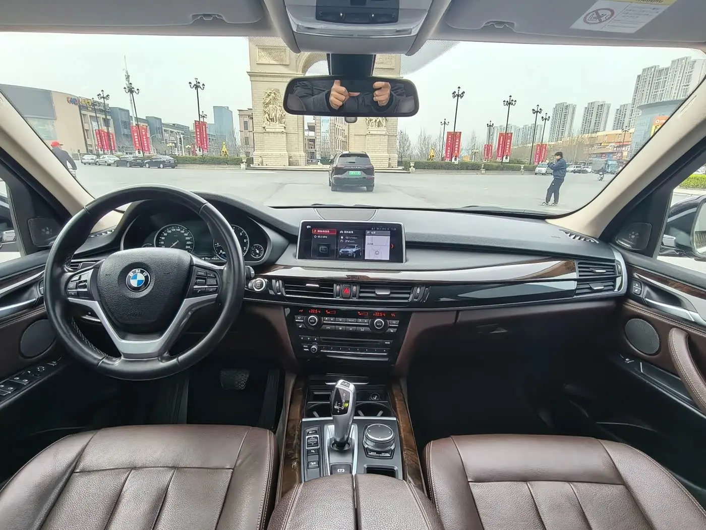 BMW X5 2018 — Photo 9/14