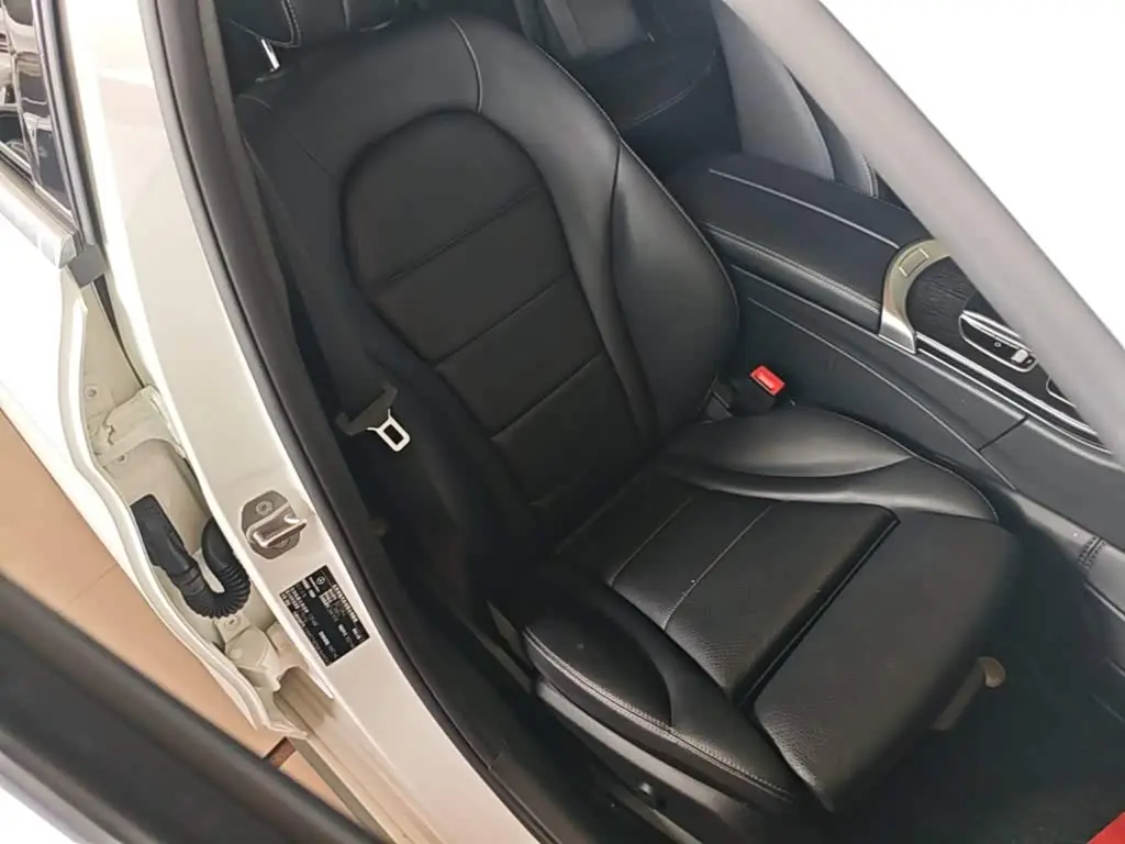 Mercedes-Benz C-Class 2021 — Фото 20/20