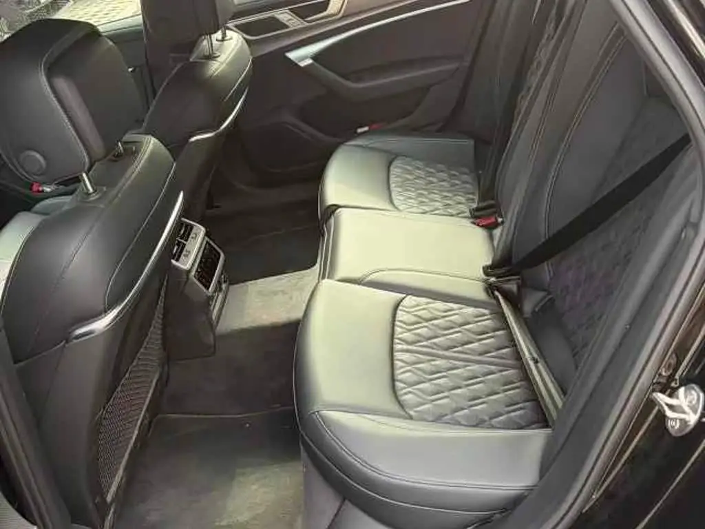 Audi A6L 2025 — Photo 4/4