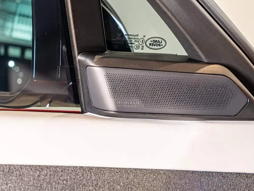Land Rover Range Rover Sport PHEV 2024 — Photo 16/20