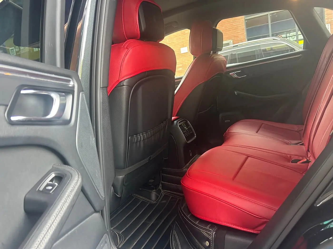 Porsche Macan 2020 — Şəkil 8/10