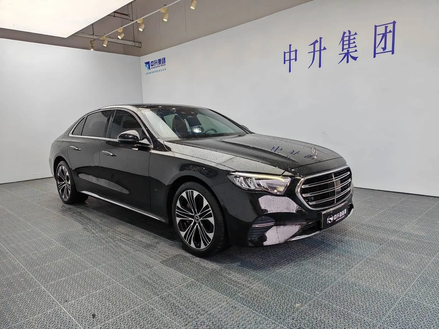 Mercedes-Benz E-Class New Energy 2024 — Photo 3/19