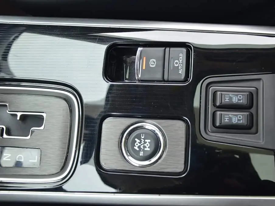 Mitsubishi Outlander 2022 — Şəkil 16/16
