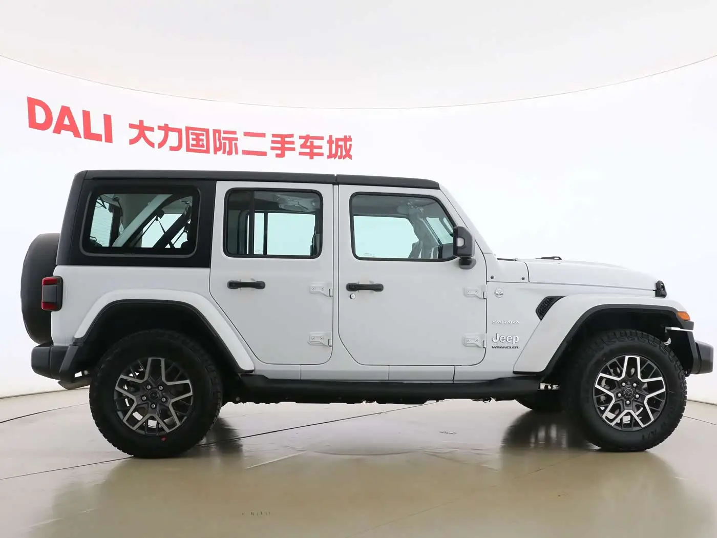 Jeep Wrangler 2024 — Şəkil 16/16