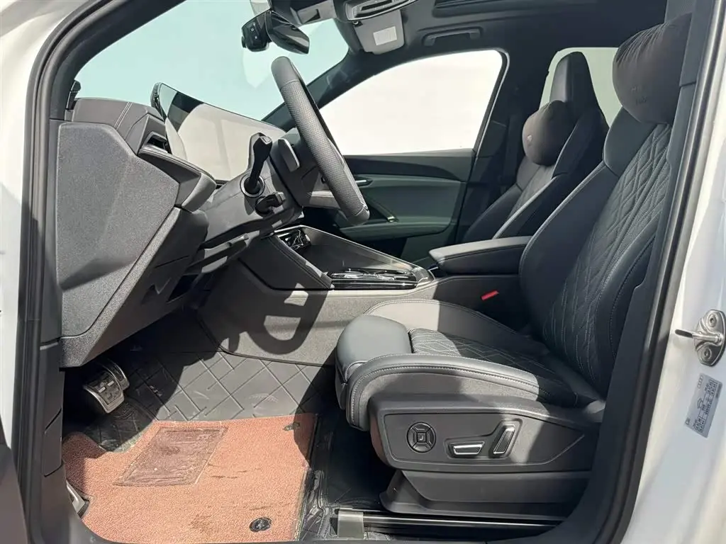Audi Q5L 2026 — Photo 19/20