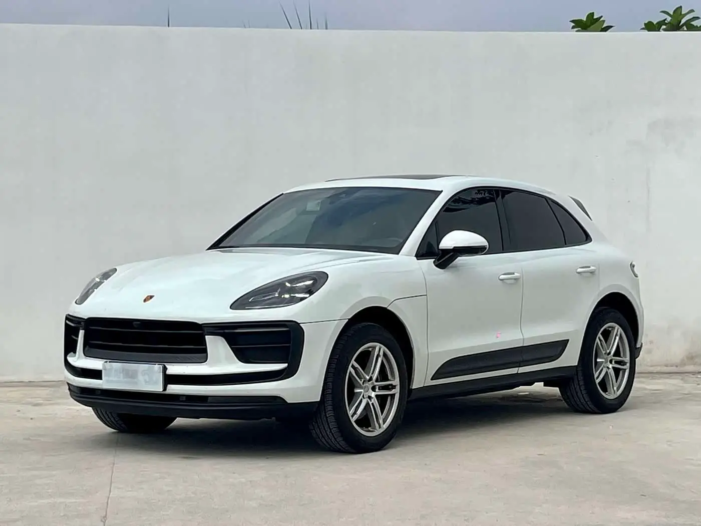 Porsche Macan 2022 — Şəkil 1/18