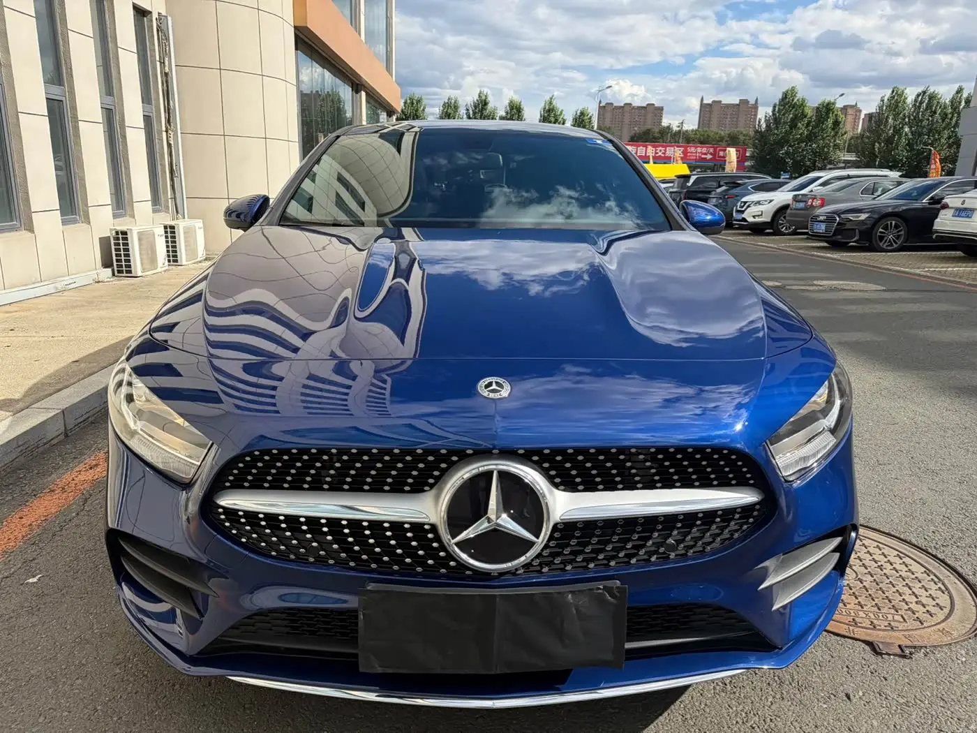 Mercedes-Benz A-Class 2022 — Photo 2/14