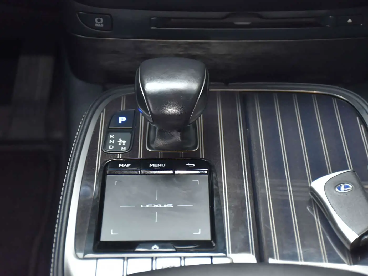 Lexus LS 2020 — Photo 10/20