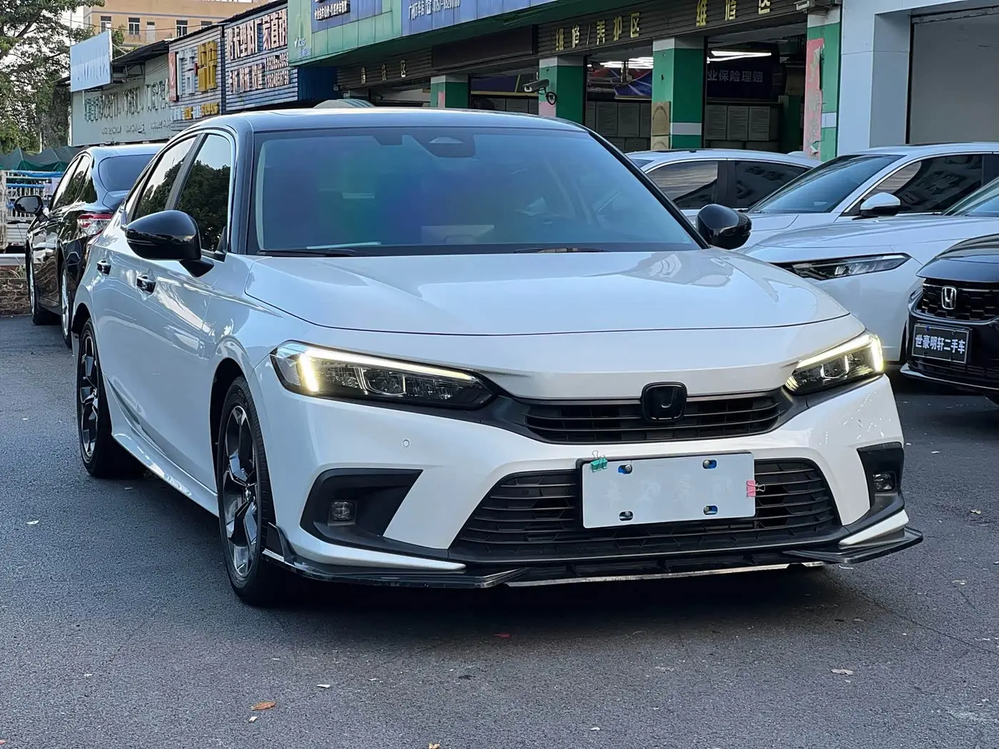Honda Civic 2023 — Фото 1/9