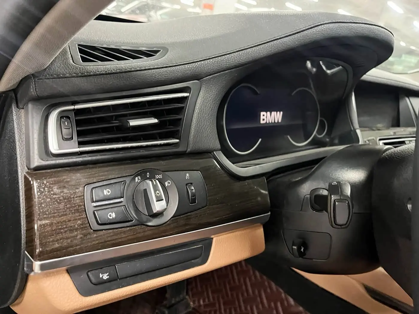 BMW 7 Series 2016 — Фото 9/15