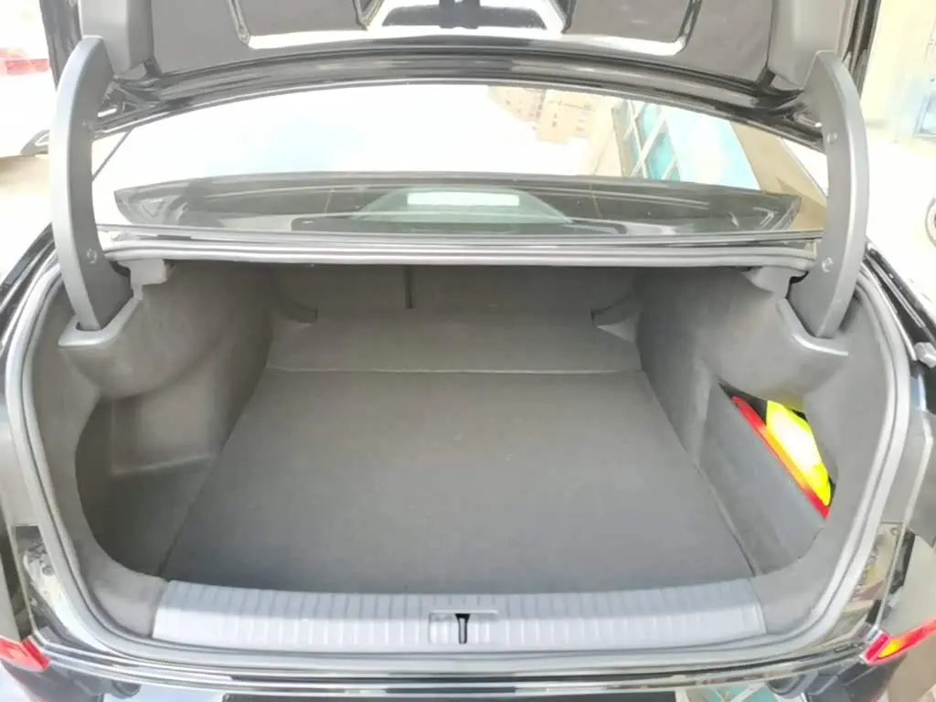 Volkswagen Passat 2024 — Şəkil 19/20