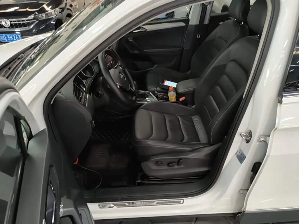 Volkswagen Tiguan L 2019 — Фото 11/20